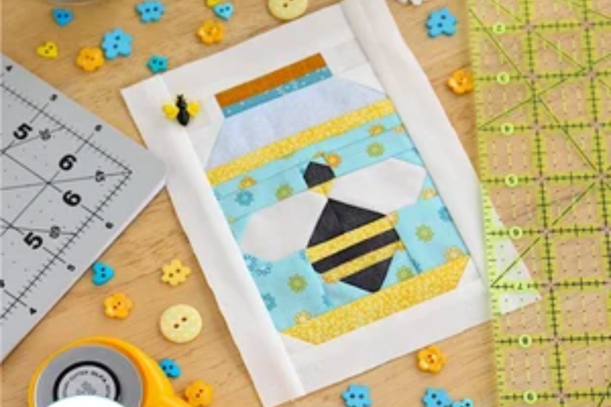 bee quilt block pattern
